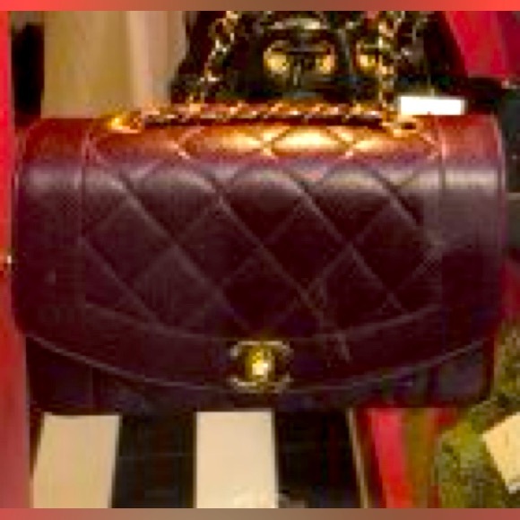 Chanel classic flap Diana medium burgundy leather shoulder handbag bag lambskin - Picture 5 of 6